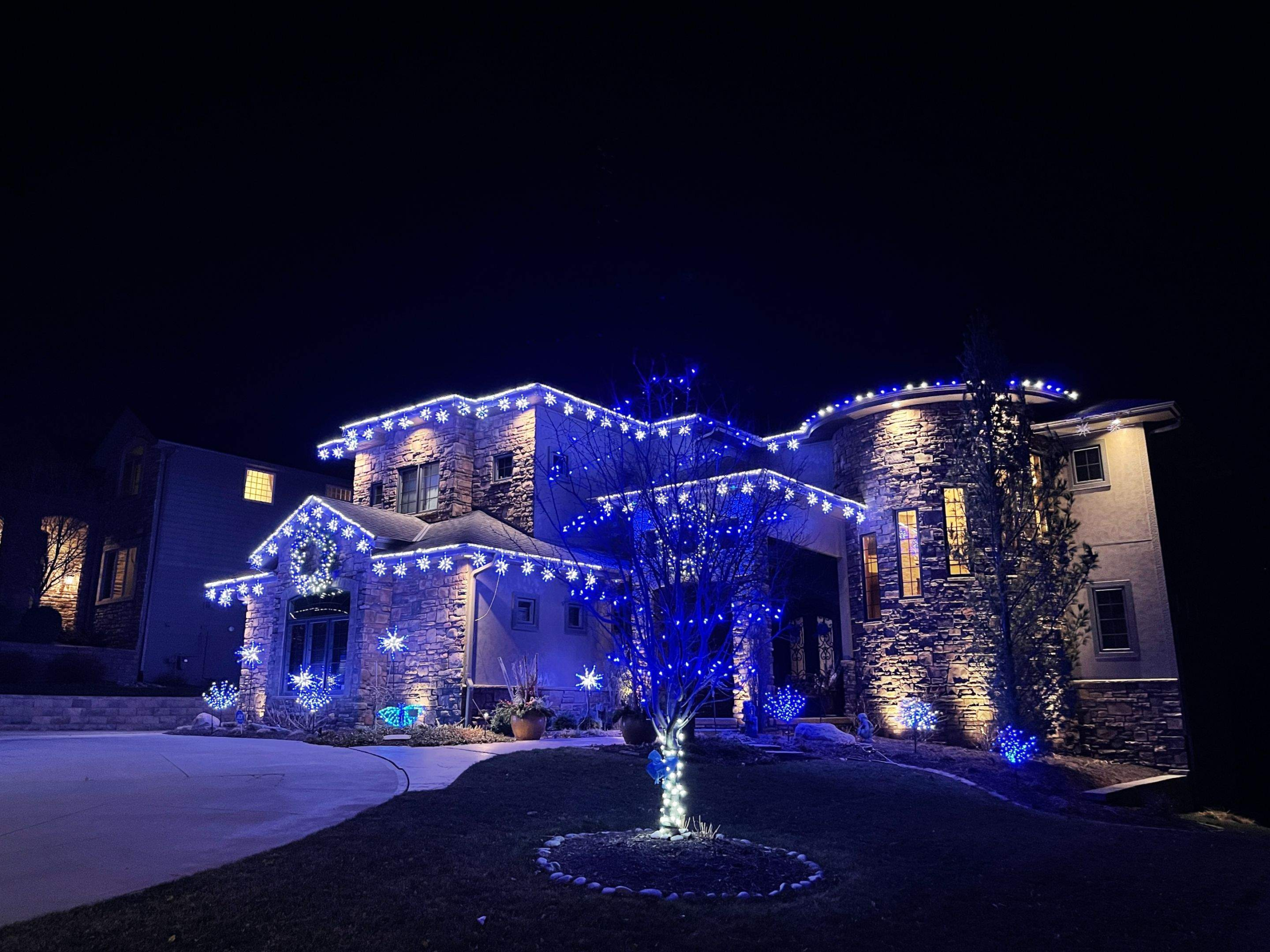 residential christmas lighting